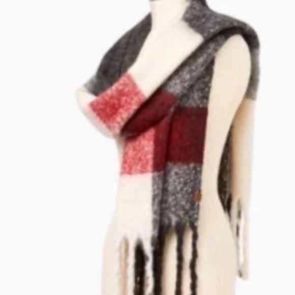 ROOTS Cabin Fluff Scarf - Picture 1 of 7